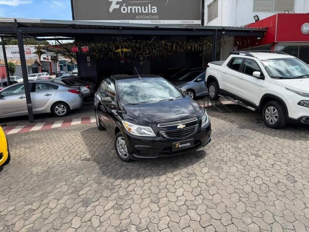 Chevrolet Onix Hatch
