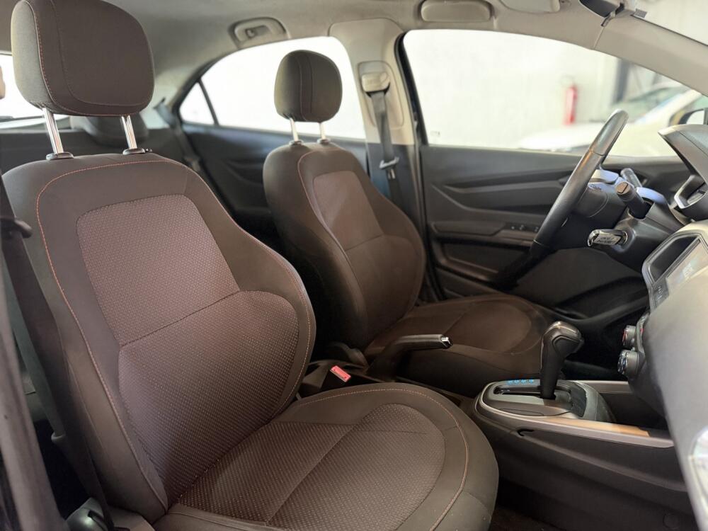 Chevrolet Onix Hatch