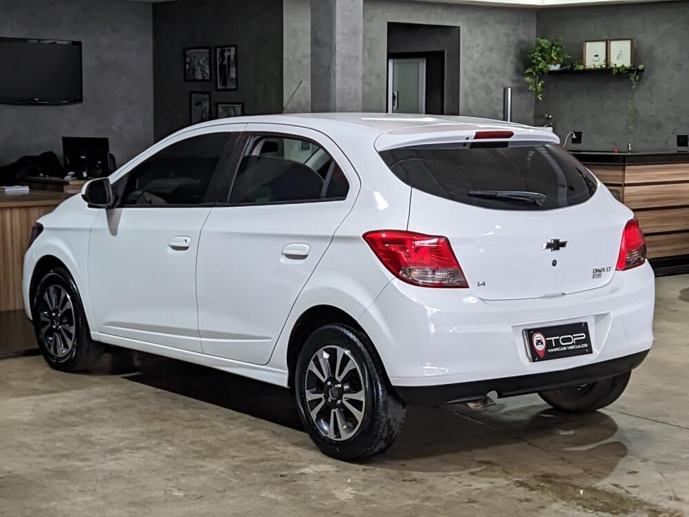 Chevrolet Onix Hatch