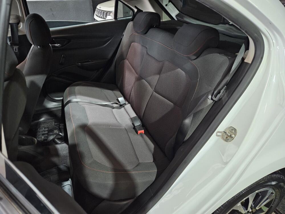 Chevrolet Onix Hatch