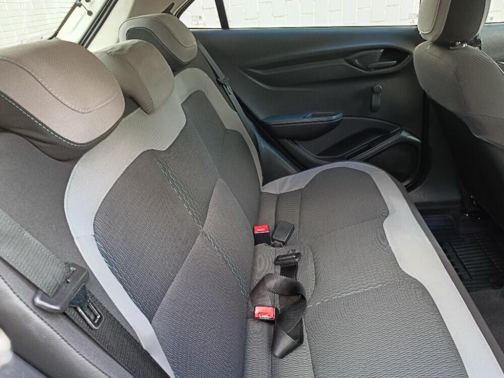 Chevrolet Onix Hatch