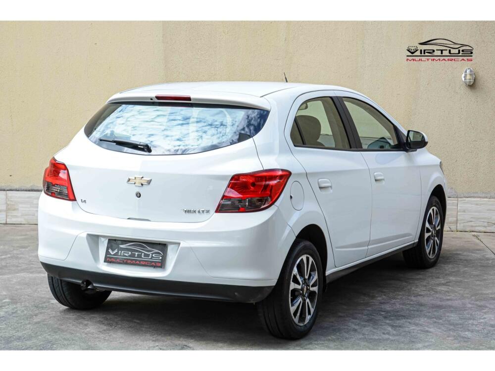 Chevrolet Onix Hatch