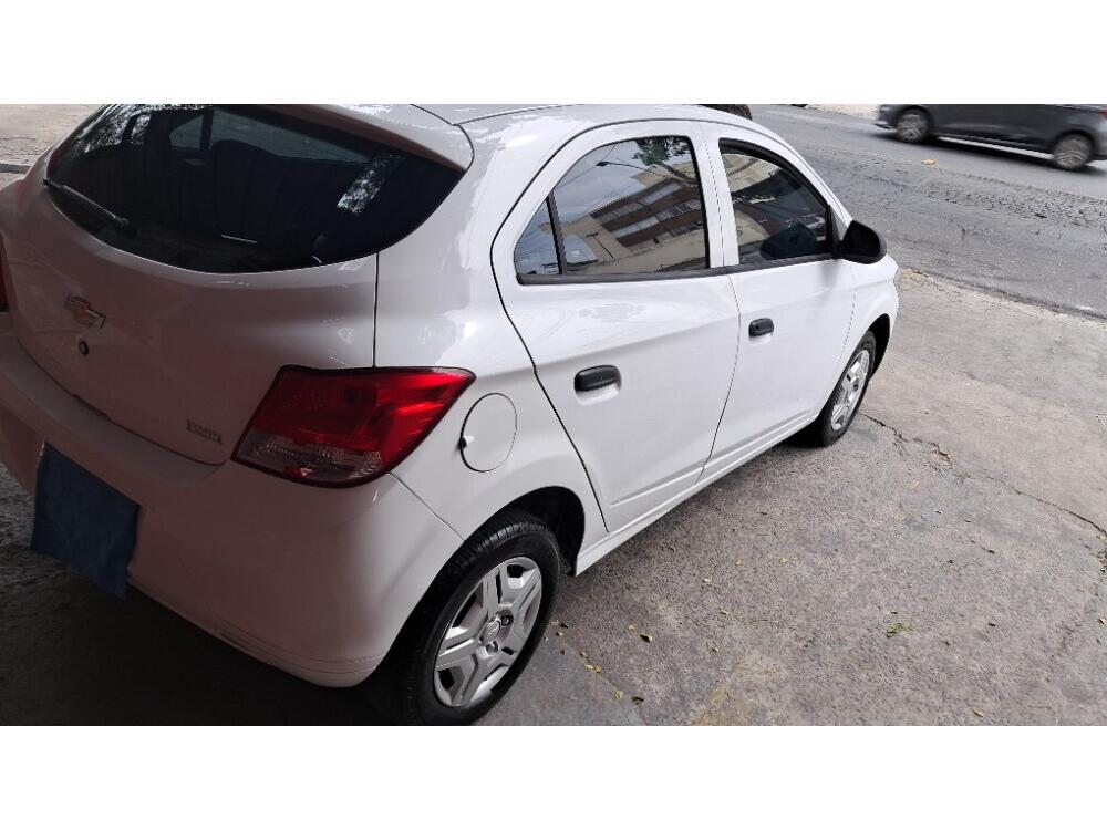 Chevrolet Onix Hatch