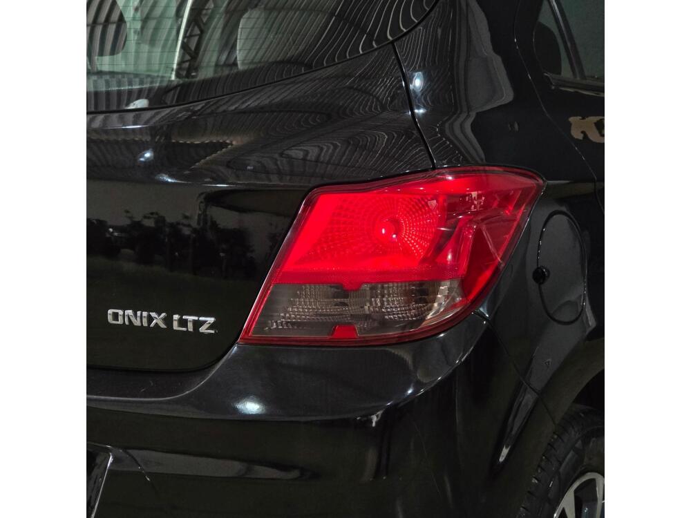 Chevrolet Onix Hatch