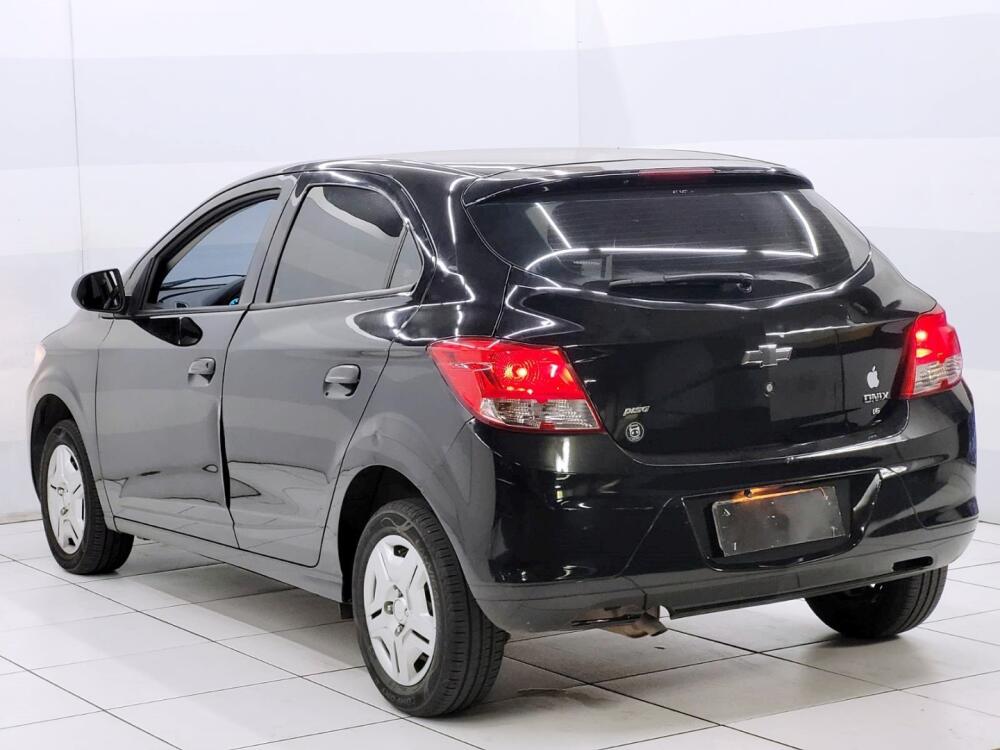 Chevrolet Onix Hatch
