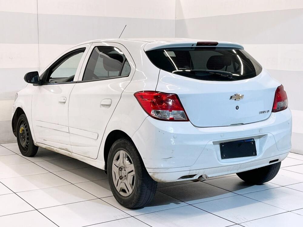 Chevrolet Onix Hatch