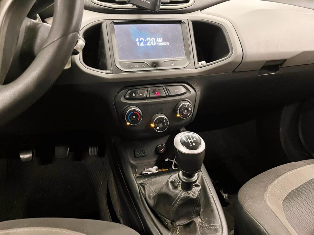 Chevrolet Onix Hatch