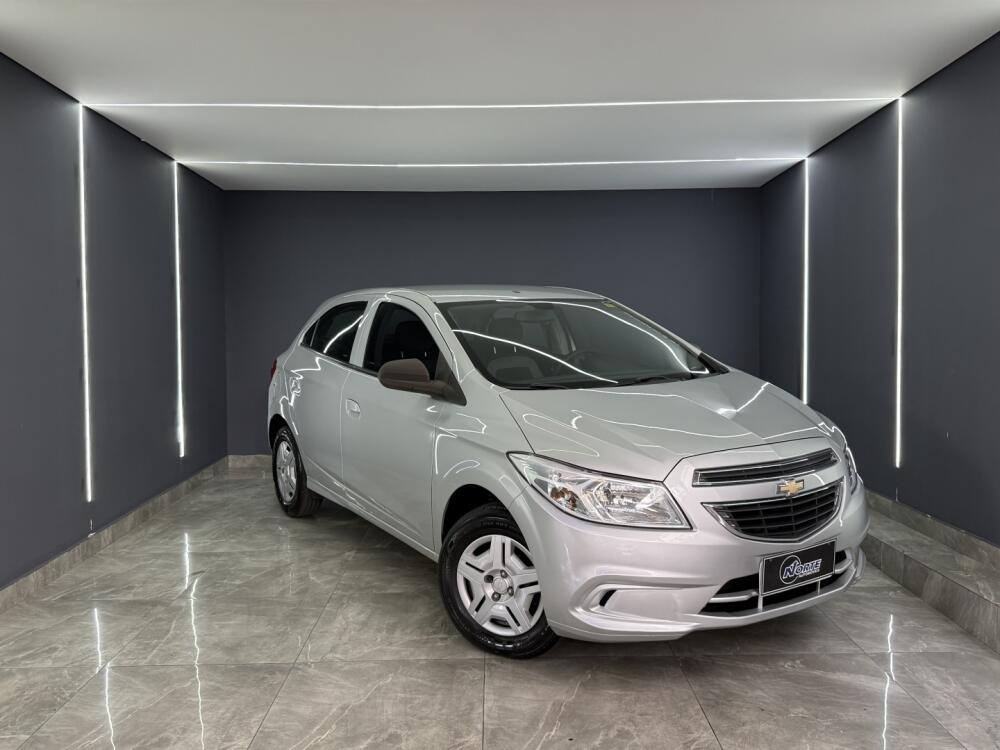 Chevrolet Onix Hatch