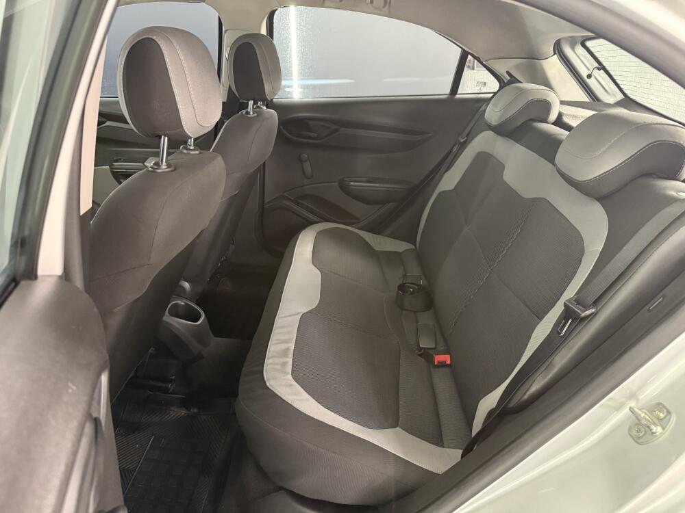 Chevrolet Onix Hatch