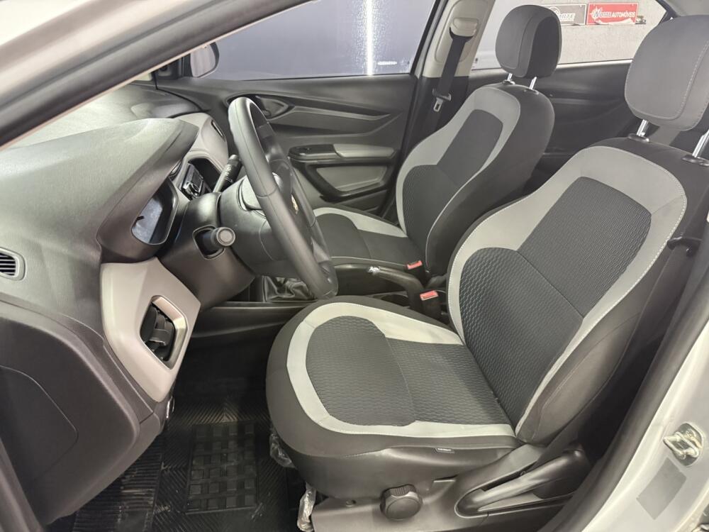 Chevrolet Onix Hatch