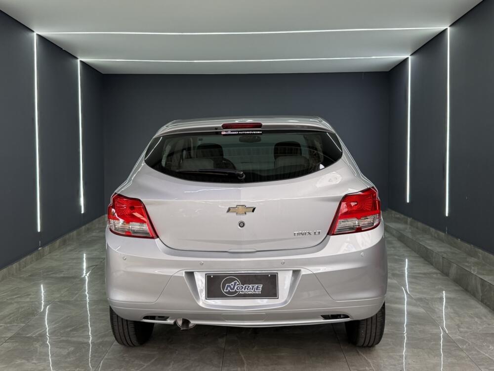 Chevrolet Onix Hatch