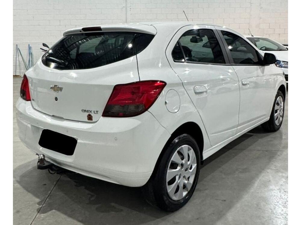 Chevrolet Onix Hatch
