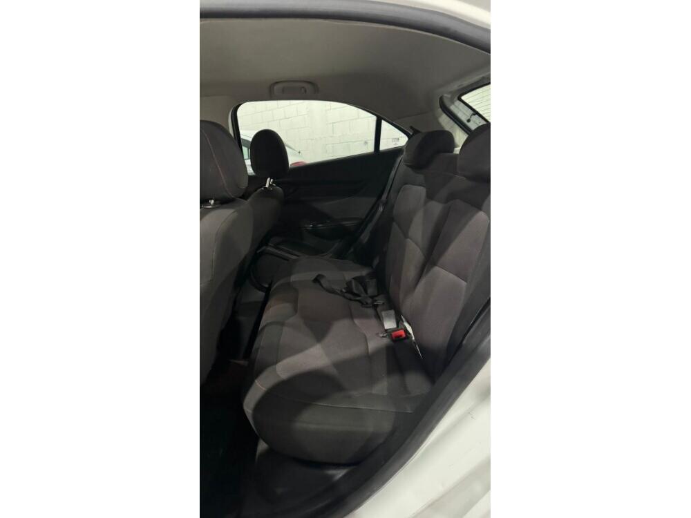 Chevrolet Onix Hatch