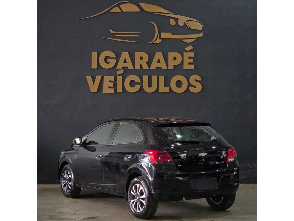 Chevrolet Onix Hatch