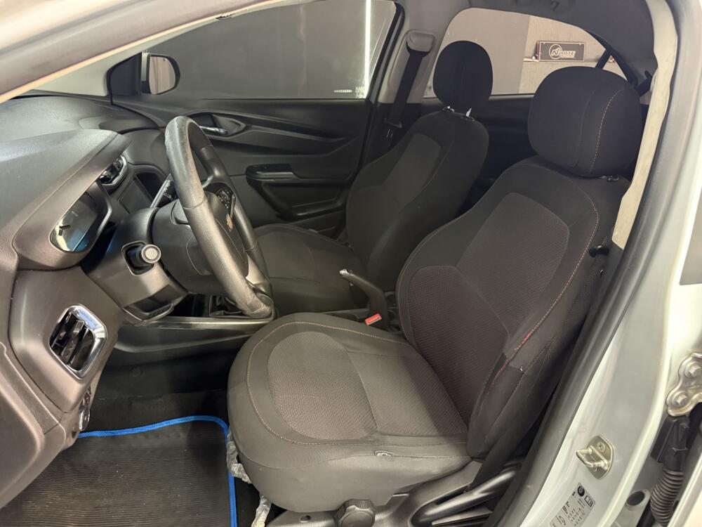 Chevrolet Onix Hatch
