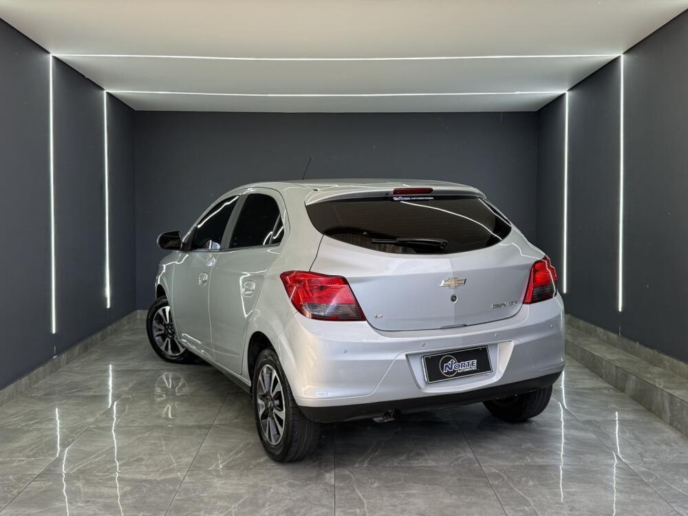 Chevrolet Onix Hatch