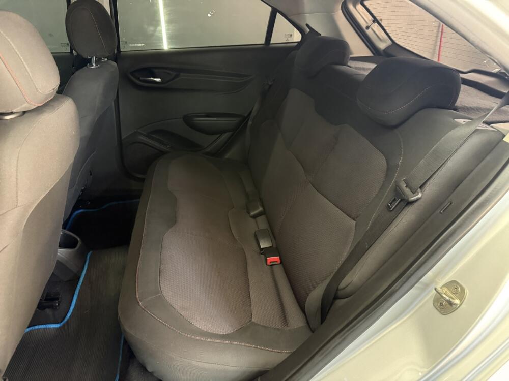 Chevrolet Onix Hatch