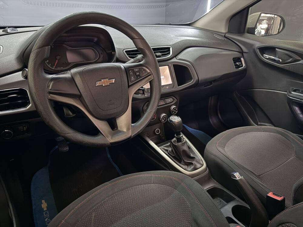 Chevrolet Onix Hatch