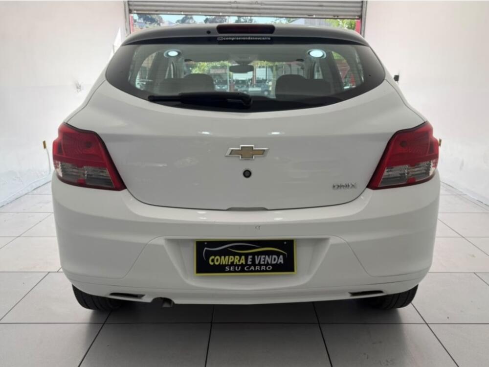 Chevrolet Onix Hatch