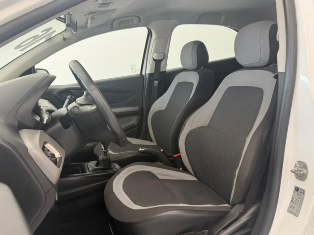 Chevrolet Onix Hatch