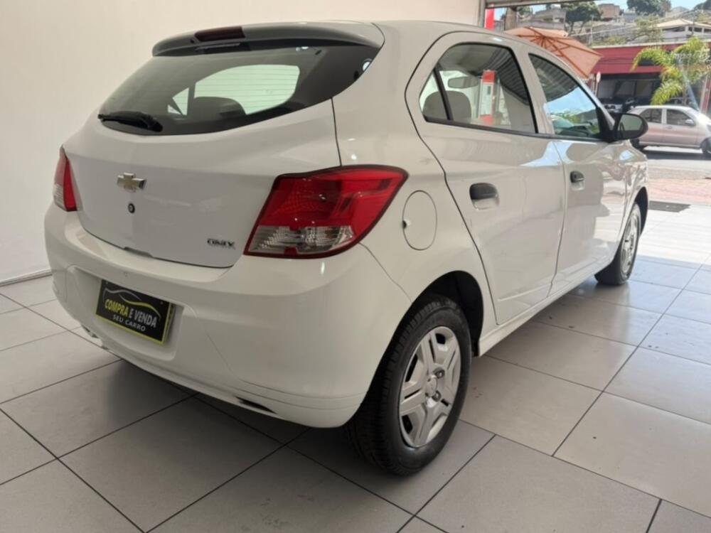 Chevrolet Onix Hatch