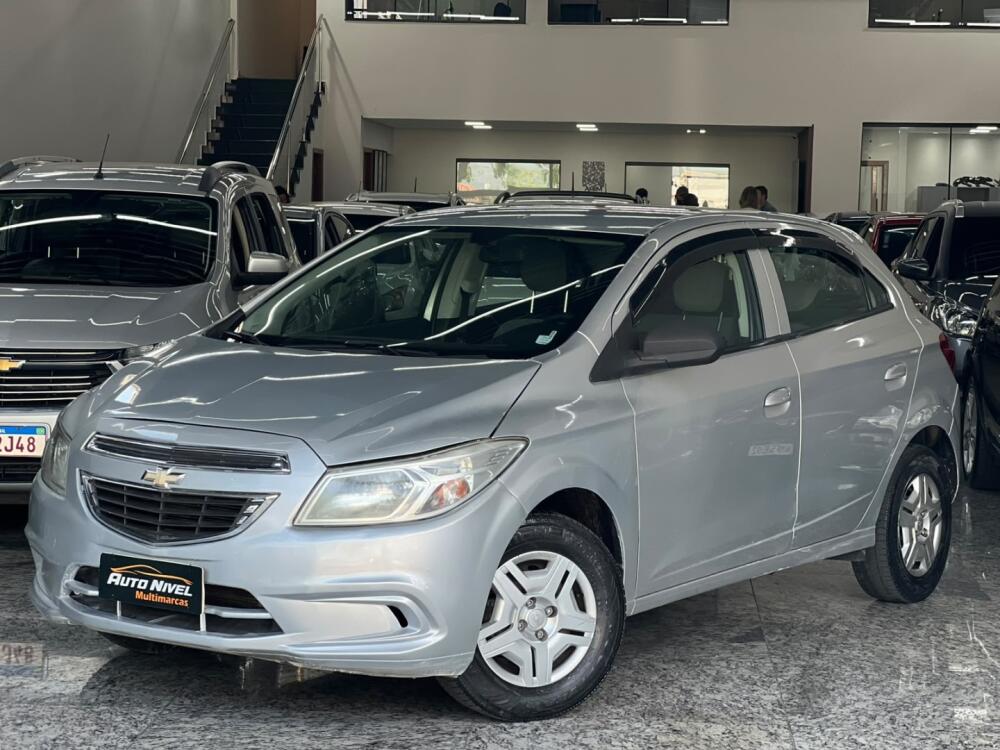 Chevrolet Onix Hatch 1.0 Manual 16/16 Prata - 5017889 - Belo Horizonte