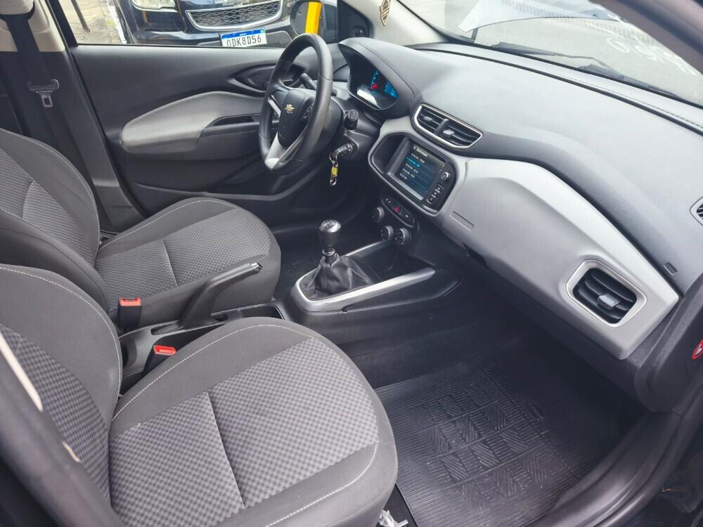 Chevrolet Onix Hatch