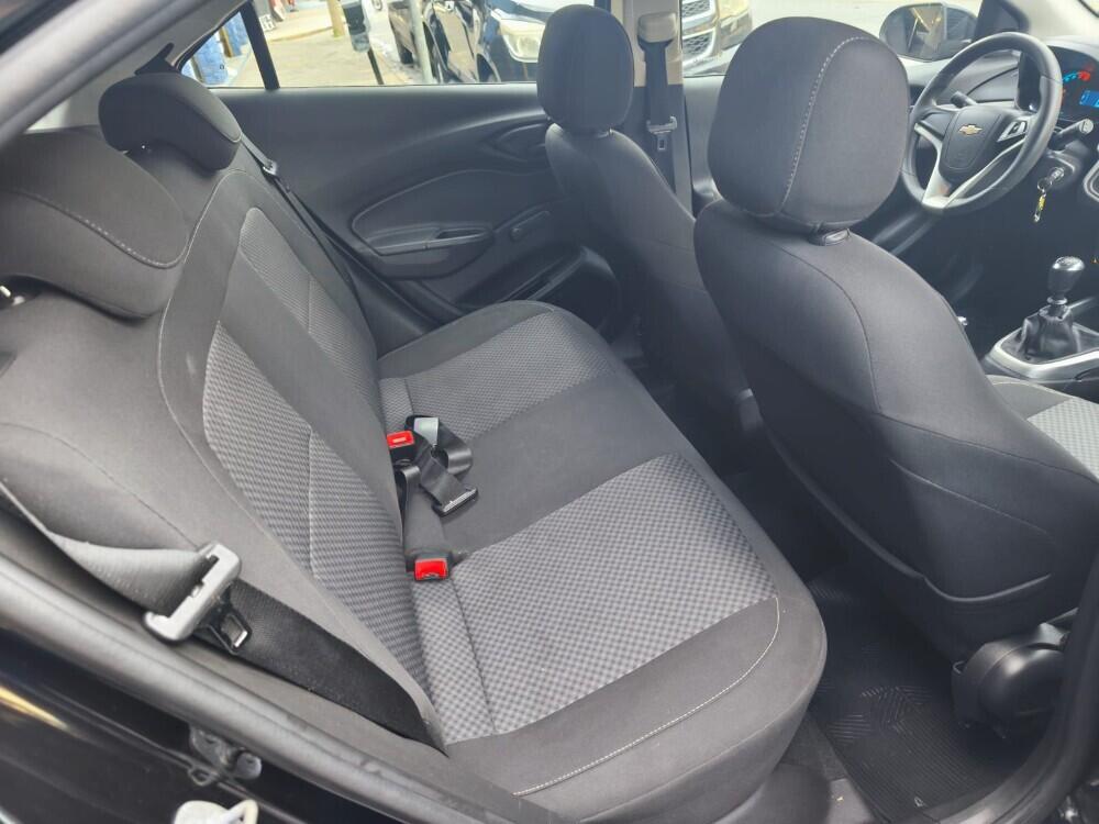 Chevrolet Onix Hatch