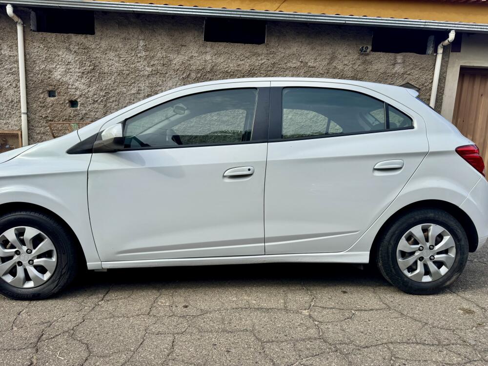 Chevrolet Onix Hatch