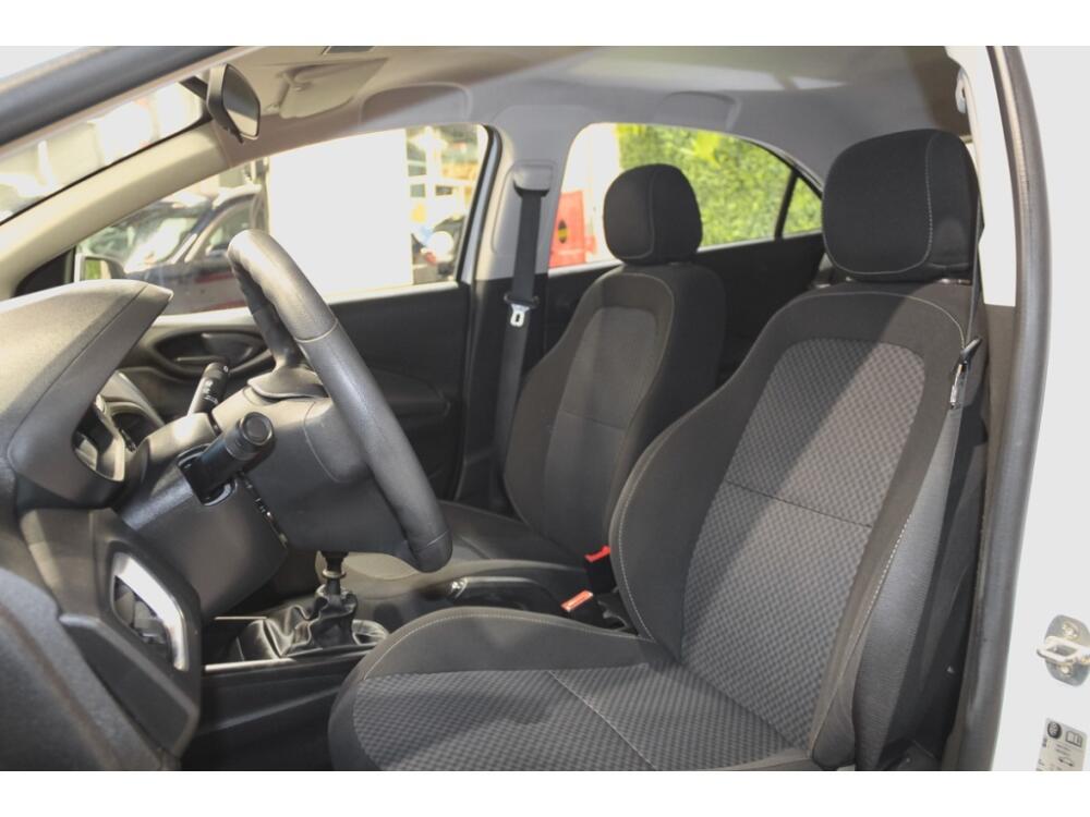 Chevrolet Onix Hatch