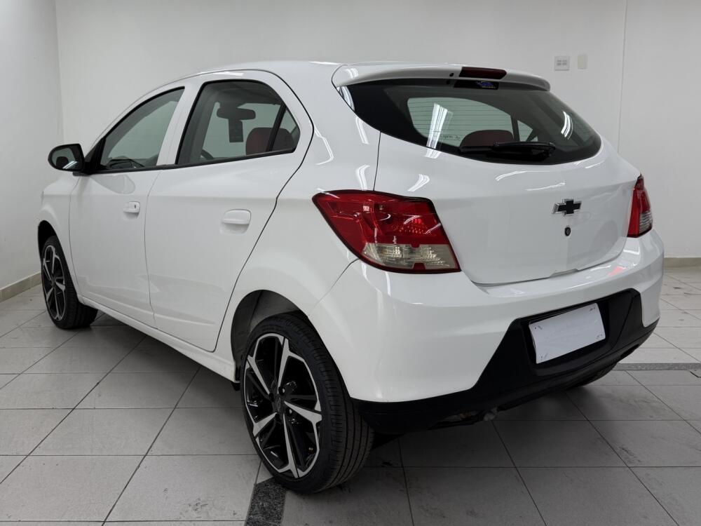 Chevrolet Onix Hatch