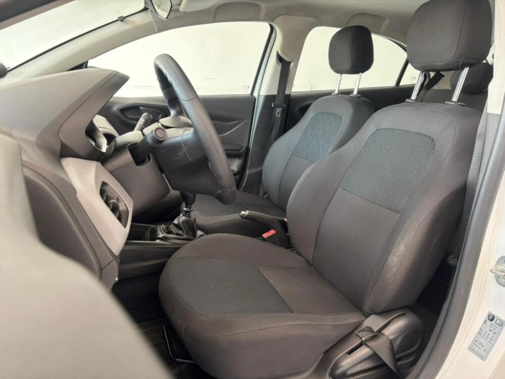 Chevrolet Onix Hatch