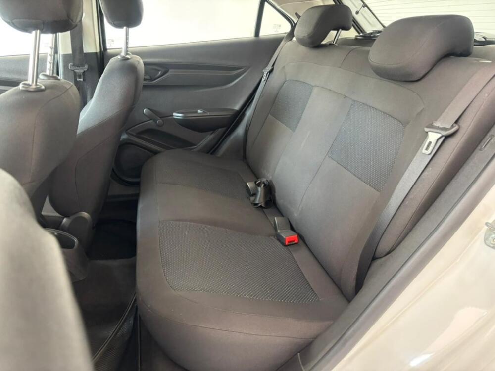 Chevrolet Onix Hatch