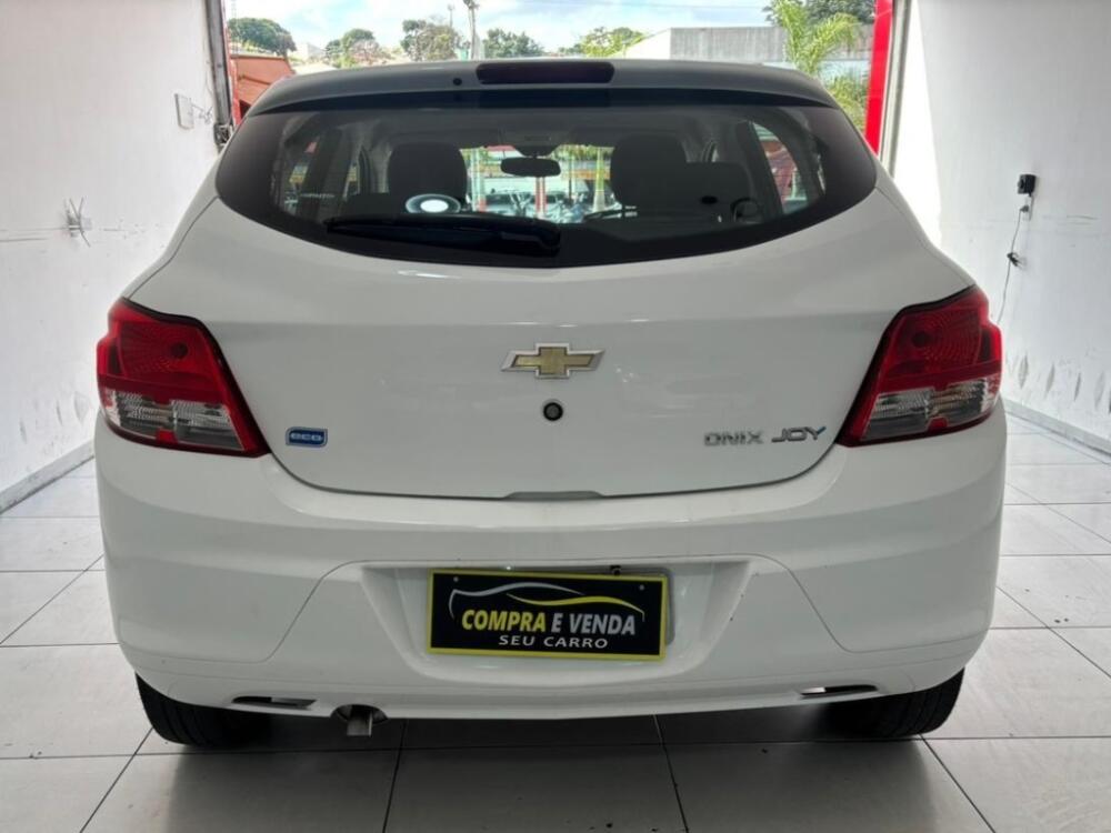 Chevrolet Onix Hatch