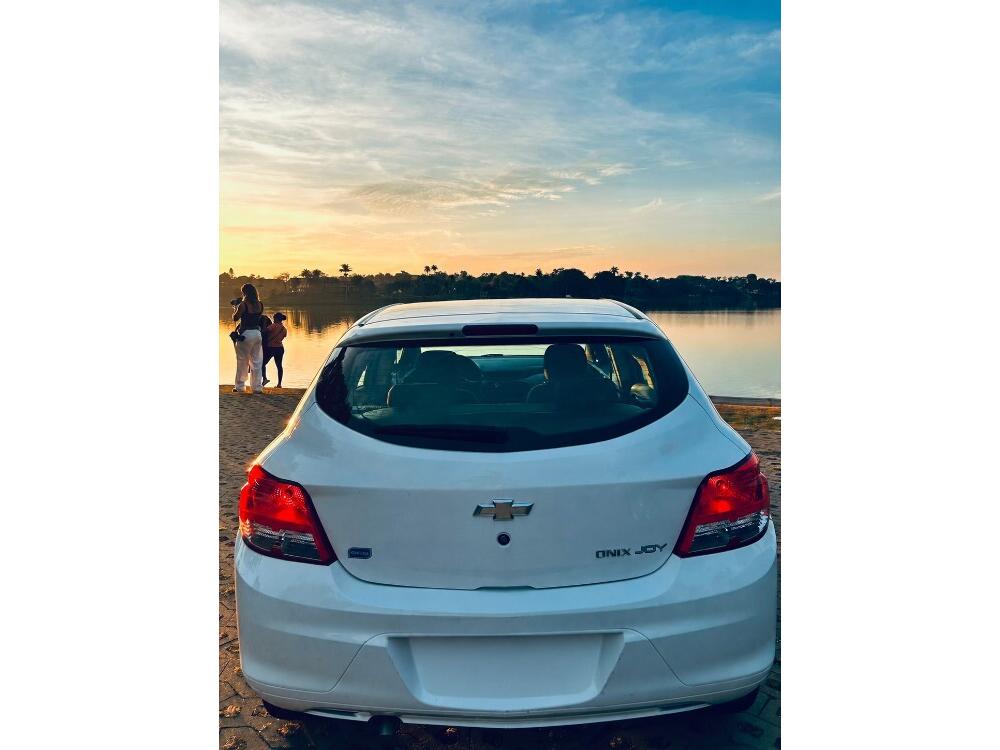 Chevrolet Onix Hatch