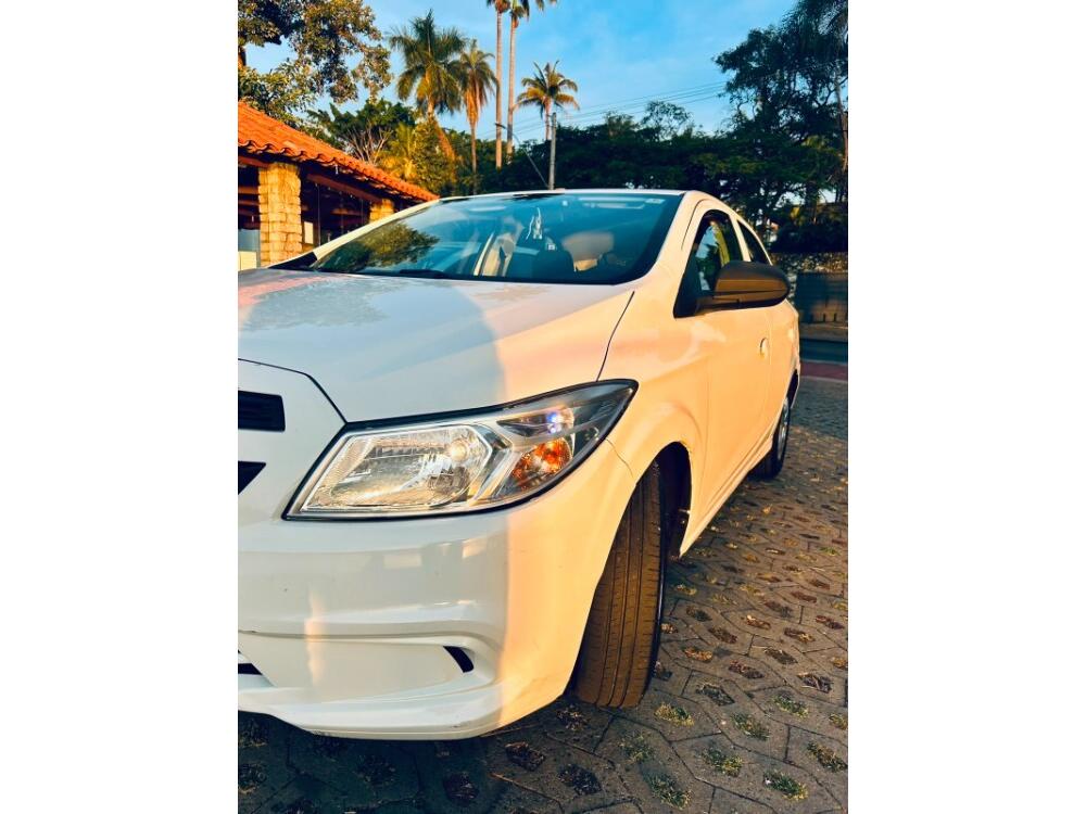 Chevrolet Onix Hatch