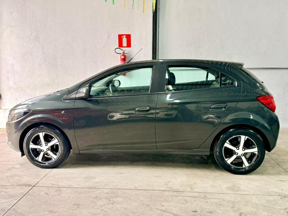 Chevrolet Onix Hatch