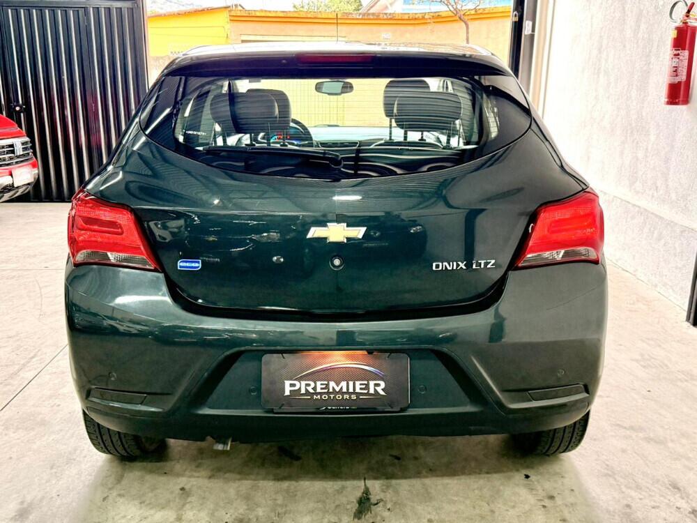 Chevrolet Onix Hatch