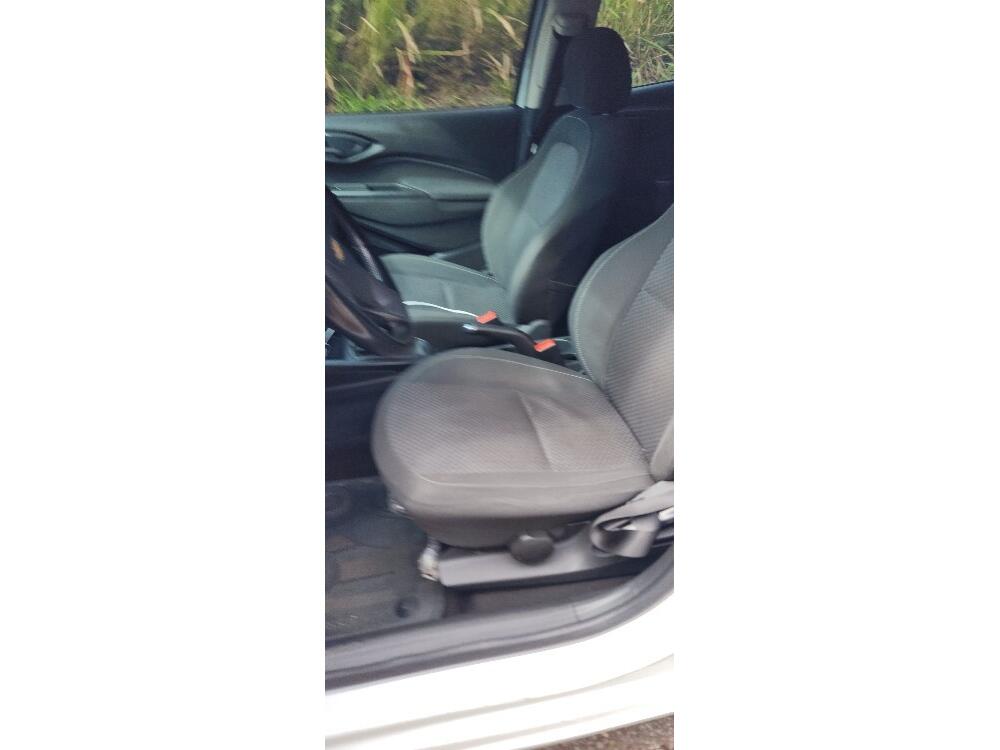 Chevrolet Onix Hatch