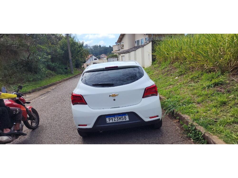 Chevrolet Onix Hatch
