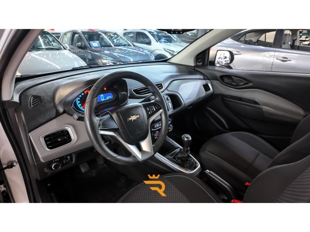 Chevrolet Onix Hatch