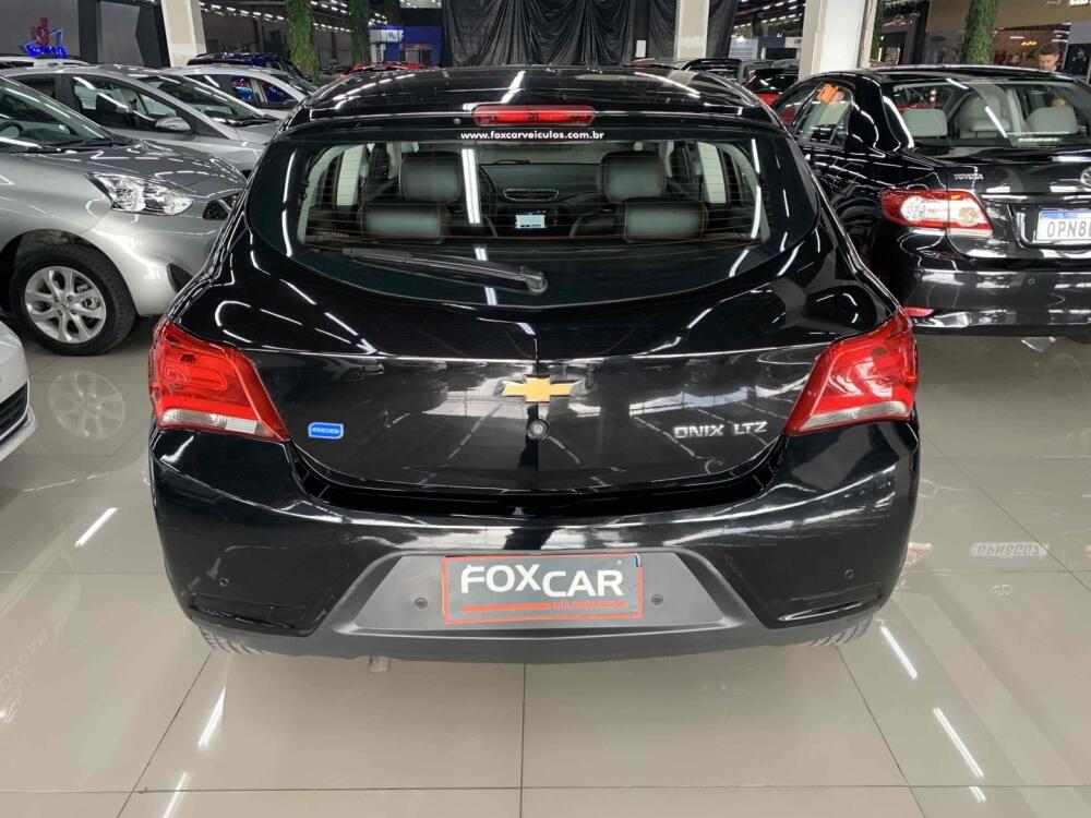 Chevrolet Onix Hatch