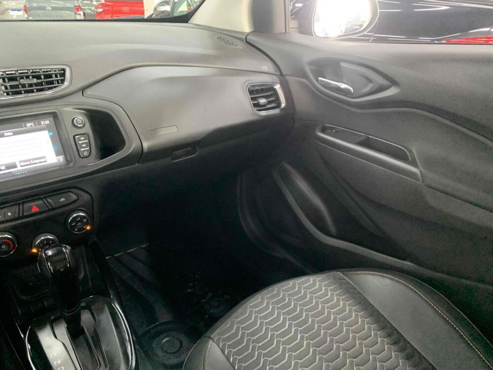 Chevrolet Onix Hatch