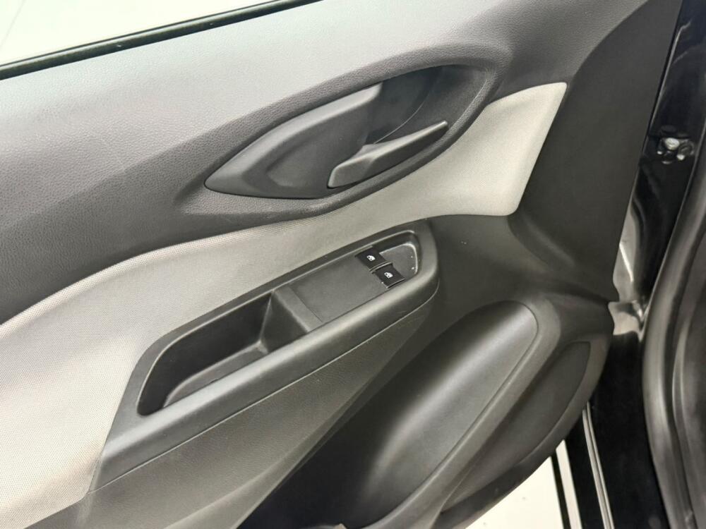 Chevrolet Onix Hatch