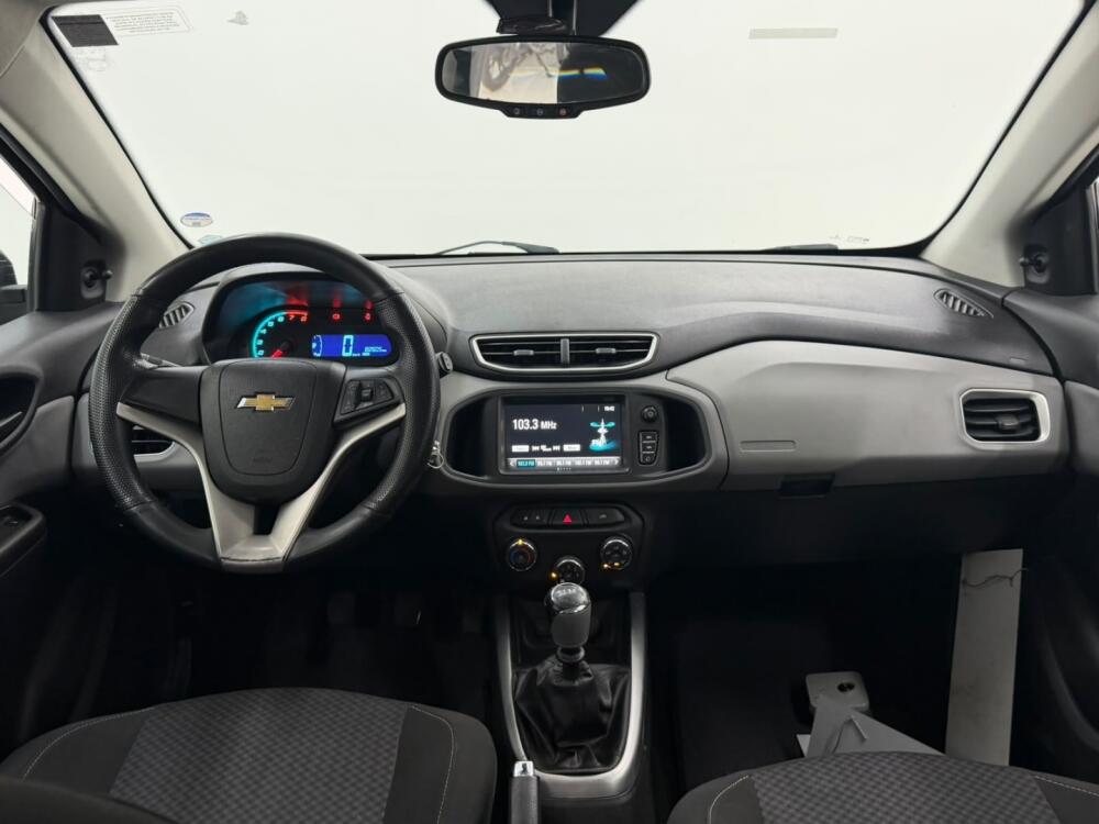 Chevrolet Onix Hatch