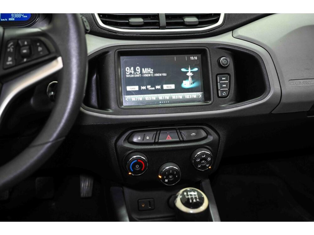 Chevrolet Onix Hatch