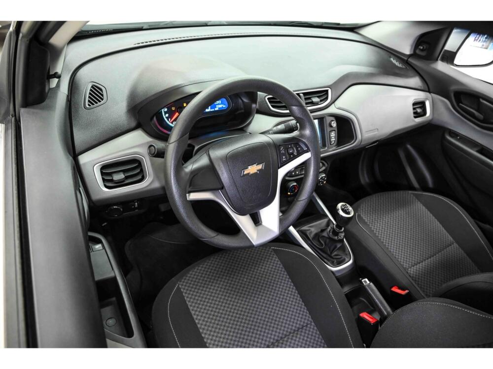 Chevrolet Onix Hatch