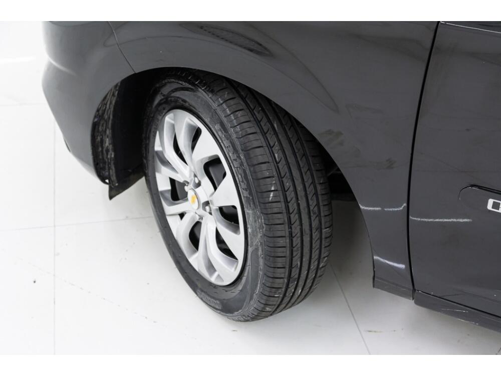 Chevrolet Onix Hatch