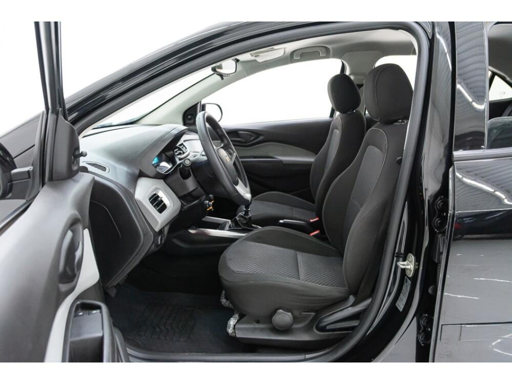 Chevrolet Onix Hatch