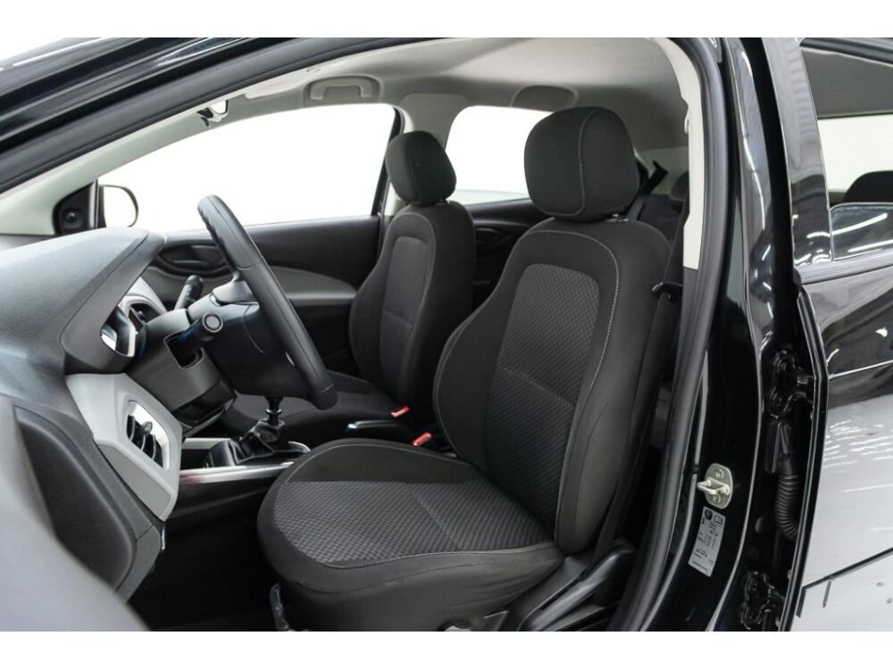 Chevrolet Onix Hatch